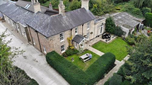 Lincoln House | Wayside , 3 bed , 2 bath charming house close to Lincoln