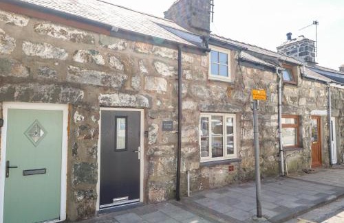Tremadog House | Weaver's Cottage