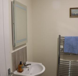 Caledon House | Wee Betty’s Cottage