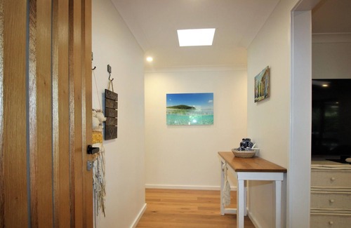 Elizabeth Beach House | Wee Five - Pet Friendly - Byo Linen
