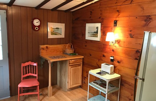 Weirs Beach Cottage | Weirs Beach 2 Bedroom Cottage Steps Away from Lake & Beach.