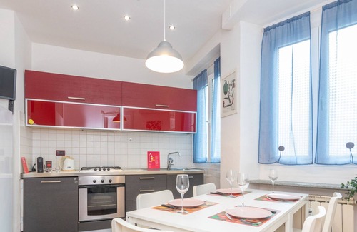 Historic Centre Apartment | Weiss Haus by Wonderful Italy