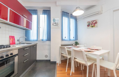 Historic Centre Apartment | Weiss Haus by Wonderful Italy