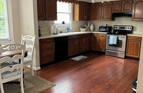 Mountain City House | Welborn House - Creekside