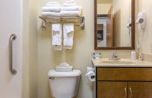 Minot Hotel | Welcome Suites Minot