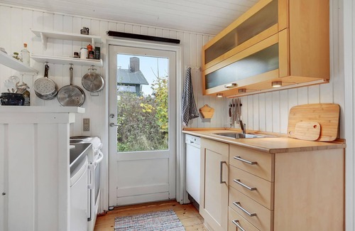 Skødshoved Strand House | Welcome to an idyllic and cozy cottage in a beautiful natural environment.