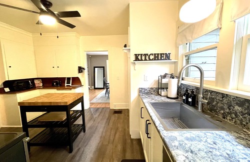Corvallis House | Welcome to Bungalow 437! Close to Downtown & OSU!
