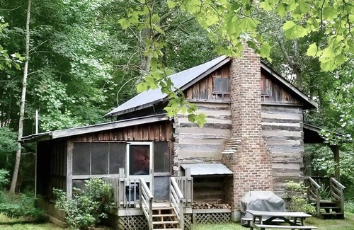 Lexington Cabin | Welcome to circa 1775 Virginia!