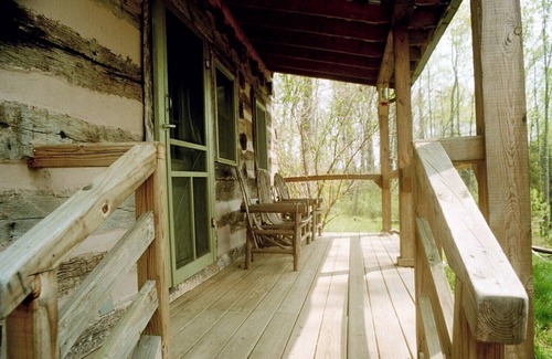 Lexington Cabin | Welcome to circa 1775 Virginia!