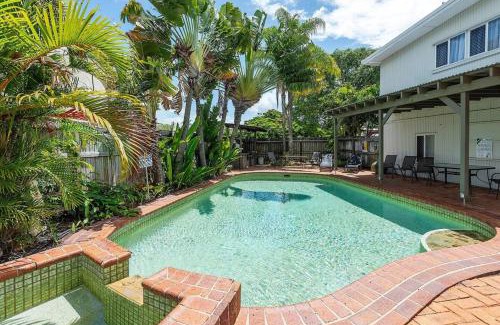 Scarness Apartment | Welcome to Coconut Palms Unit 7
