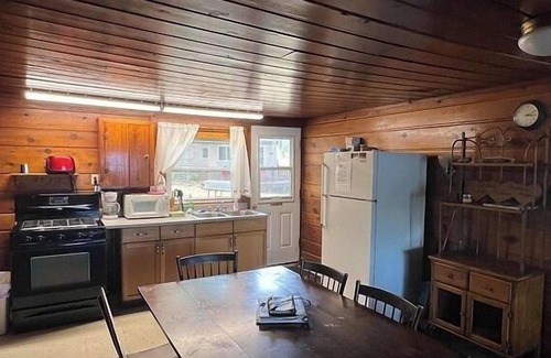 Gaylord Cabin | Welcome to Cottage 5 at Heart Lake Resort!