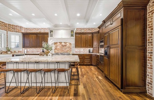 Rexburg House | Welcome to Golden Leaf Lodge - Sleeps 24