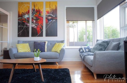 Lake Wendouree Apartment | Welcome to Luxury on Webster, your ideal home away from home, now featuring a dedicated workspace.