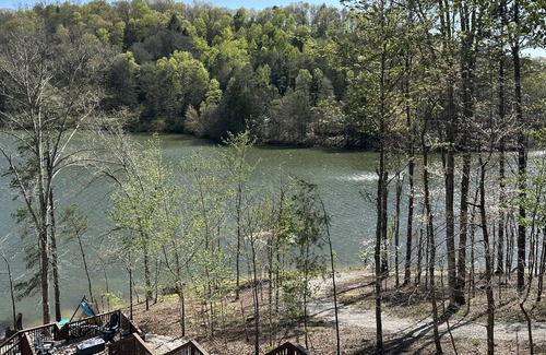 Pittsburg Cabin | Welcome to Paradise.