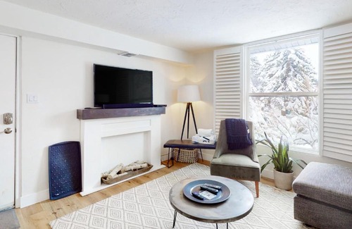 North Park City Hotel | Welcome to Snow Country