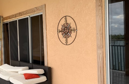 Bahamia West Condo | Welcome to the Bahamas - Come taste the good life (Beach, Canal, Pool)