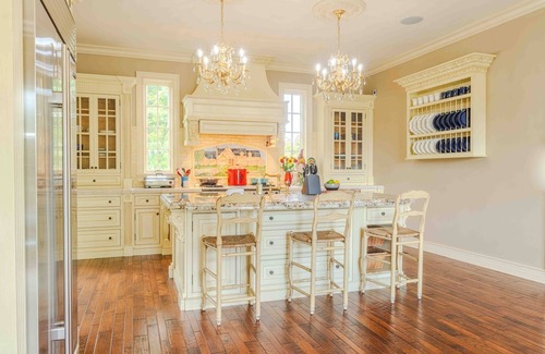 Valparaiso House | Welcome to The Chateau at Pepper Creek- Luxury Estate Retreat
