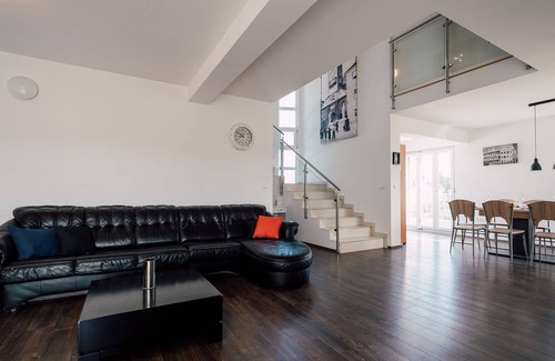 Sutomiscica Villa | Welcome to Villa Frida
