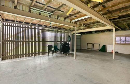 Tin Can Bay House | Welcome to Waterfront Views