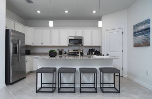 River Hall House | Welcome to your home away from home in Fort Myers, Florida!