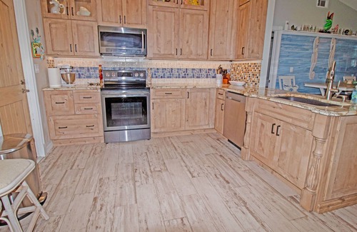 Hobe Sound House | Welcome to your tropical paradise! Private pool and 5 min to beach.Pet-Friendly!