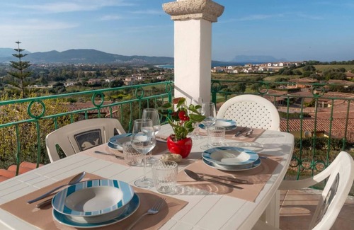 Tanaunella Apartment | Welcomely - Casa Degli Argonauti B