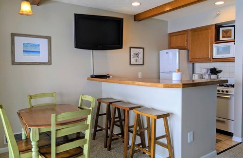 Onekama Condo | Welcoming 1-bedroom condo in Onekama