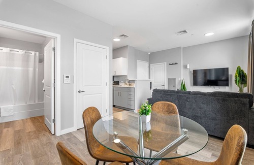 Everett Apartment | Welcoming 1BR Near Encore Boston 3793