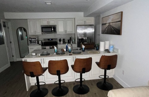 Washington House | Welcoming 2-bedroom house 2 .5 bath. in Washington DC welcome to