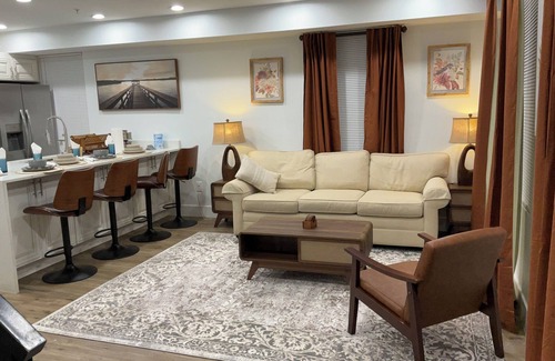 Washington House | Welcoming 2-bedroom house 2 .5 bath. in Washington DC welcome to