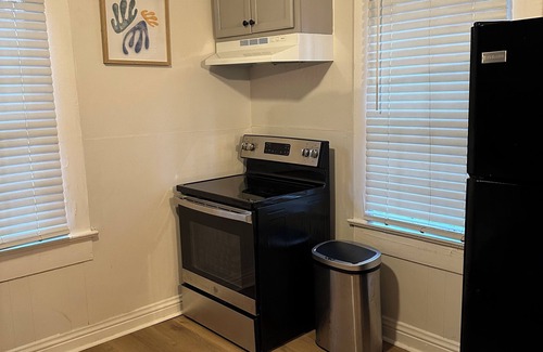 Montgomery Cottage | Welcoming 3-bedroom cottage in Montgomery near Baptist, Huntingdon College