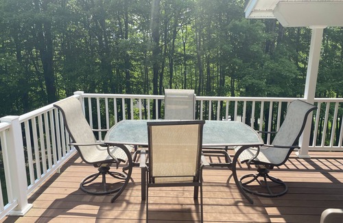 Jacksonville House | Welcoming brand new 3 bed chalet on hilltop with Mountain View’s