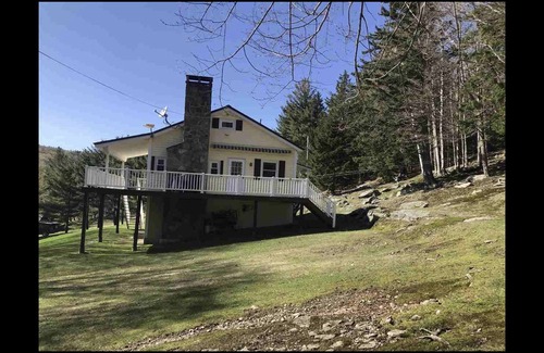 Jacksonville House | Welcoming brand new 3 bed chalet on hilltop with Mountain View’s