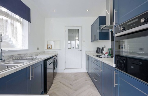 Northampton House | Welcoming House - Central Location - Free Parking