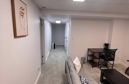 Transcona House | Well Furnished Cozy 1 Bedroom Basement Suite with Private Entrance