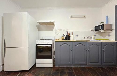 South Hobart House | Wellesley Mountain View Getaway near City