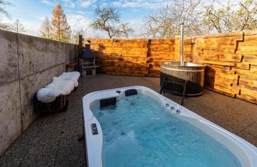 Jindrichuv Hradec Apartment | Wellness Rock Live