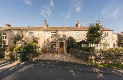 Airton House | Wellybob Cottage, By Birch Stays - New Home
