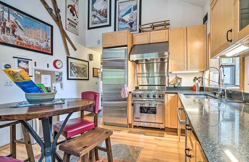 Wenatchee House | Wenatchee Retreat w/Deck < 4 Mi to Skiing!