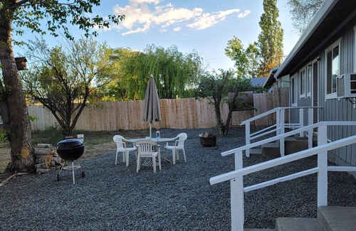 Alturas House | Wendy's Country Escape- a cozy pet friendly home in Modoc