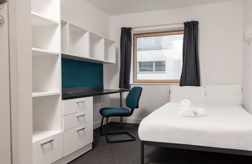 Luton Hotel | Wenlock Court