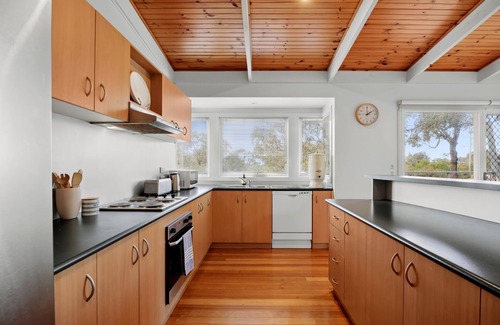 Fairhaven House | Werona Escape | Family Comfort Between Forest & Sea