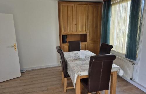 Detmold Apartment | Werreufer 3bed