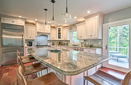 West Dover House | West Dover Home - 3 Miles to Mount Snow Resort!