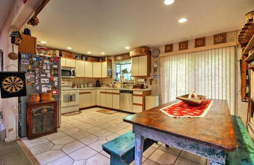 West Dover House | West Dover Vacation Rental with Hot Tub Near Mt Snow