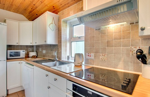 Llangennith House | West End Cottage - Three Bedroom House, Sleeps 5