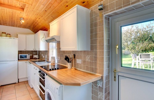 Llangennith House | West End Cottage - Three Bedroom House, Sleeps 5