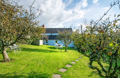 Llangennith House | West End Cottage - Three Bedroom House, Sleeps 5