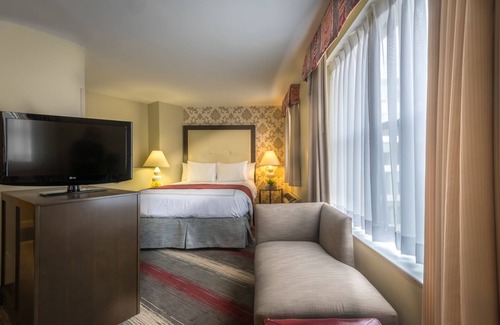 Downtown Washington D.C. Hotel | West End Washington DC, Tapestry Collection by Hilton