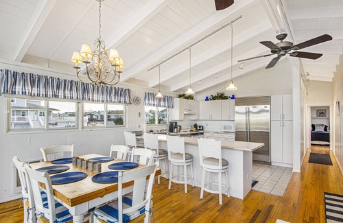 West Hampton Dunes House | WEST HAMPTON DUNES SUNSETS- DUNE ROAD PRIVATE BEACH SETTING